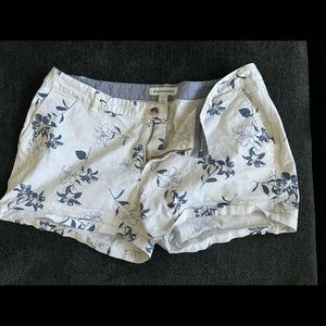 Amazon Essentials Shorts with Pockets